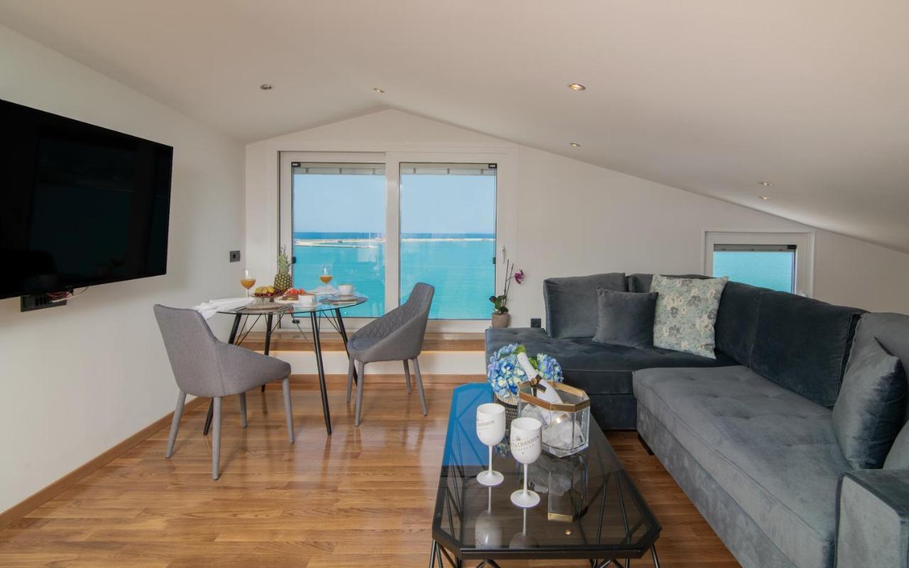 Minimal Loft With Sea View Over Zakynthos Harbor! Экстерьер фото